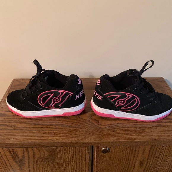 Heelys shoe skates - Picture 2 of 7